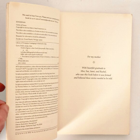 Victim of Grace: When God's Goodness Prevails by Robin Jones Gunn - Picture 2 of 6